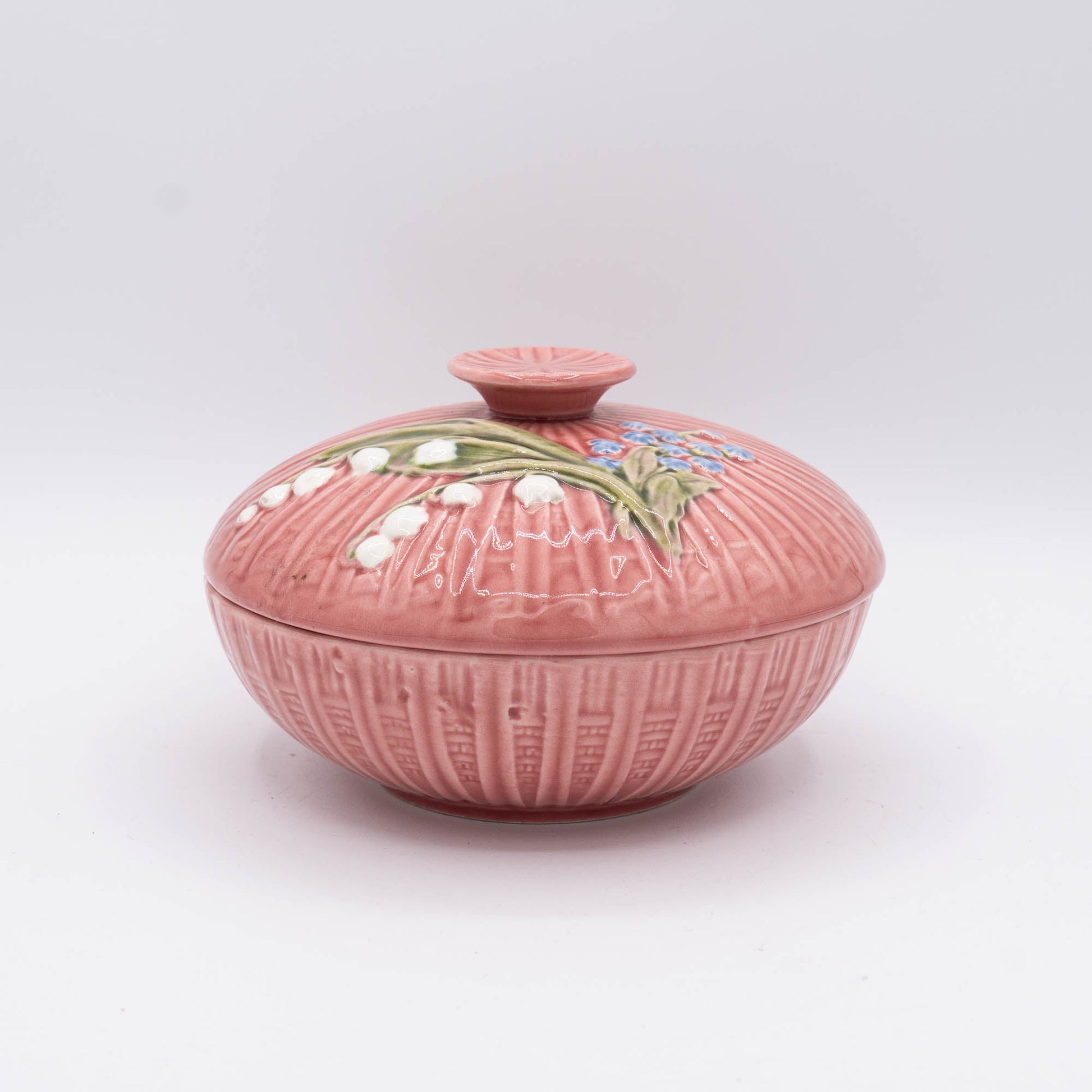 Antique Majolica Pink "Lilly Of The Valley" Lidded Bowl - SMF Schramberg - 1920s - The Vintage Tales